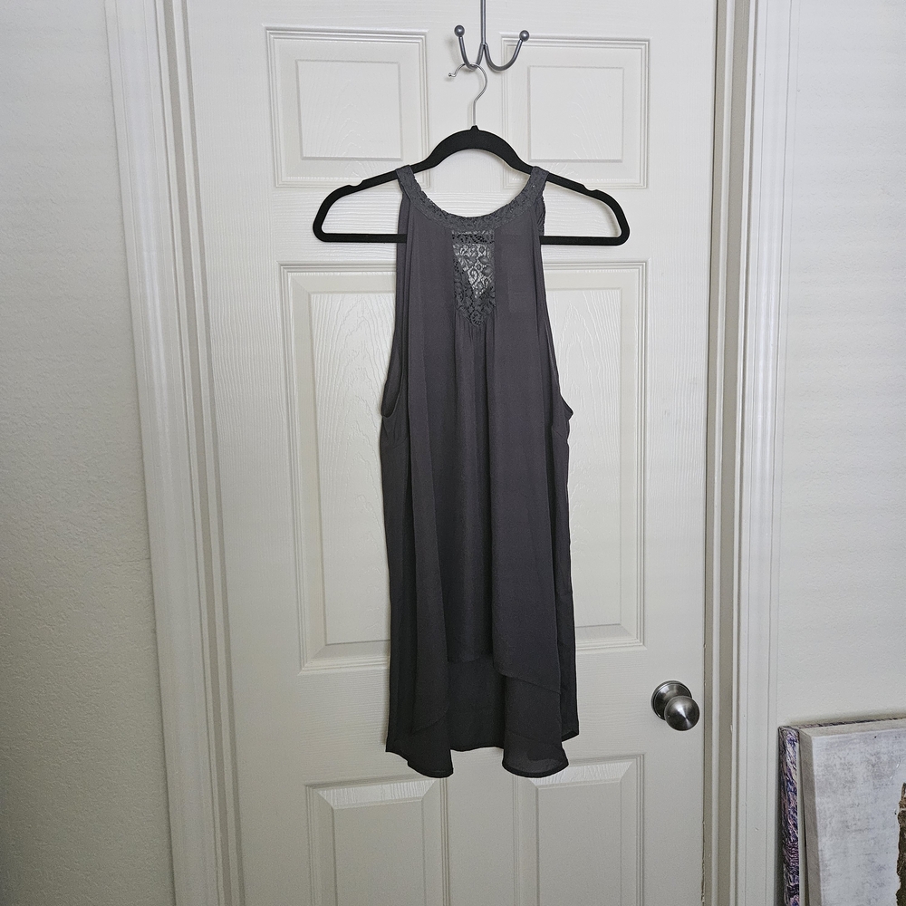 Sleeveless Crochet-Detail Tank Top - Charcoal Gray